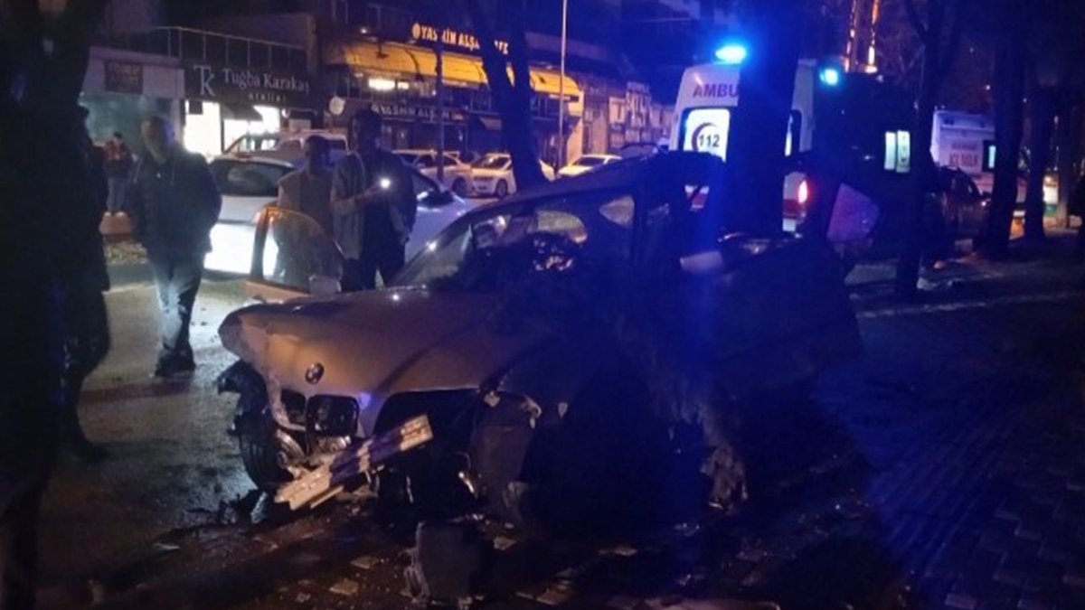 Bursa'da Korkunç Trafik Kazası: İki Kişi Ağır Yaralı