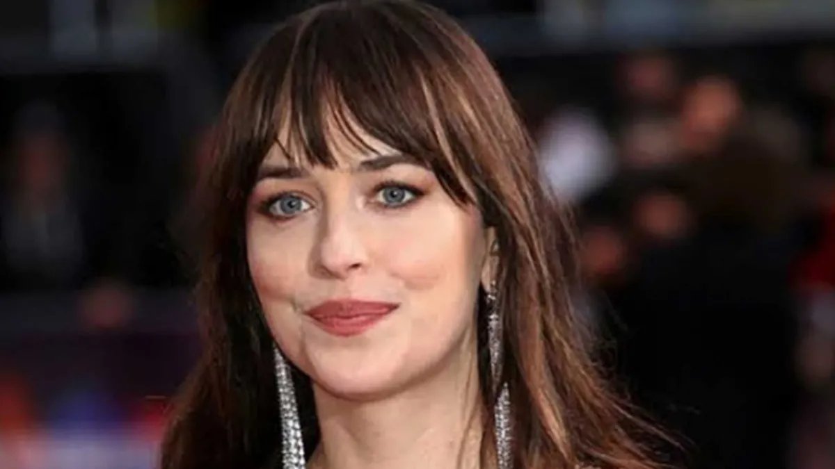Dakota Johnson'ın Güzellik Sırrını Paylaştığı Açıklandı!