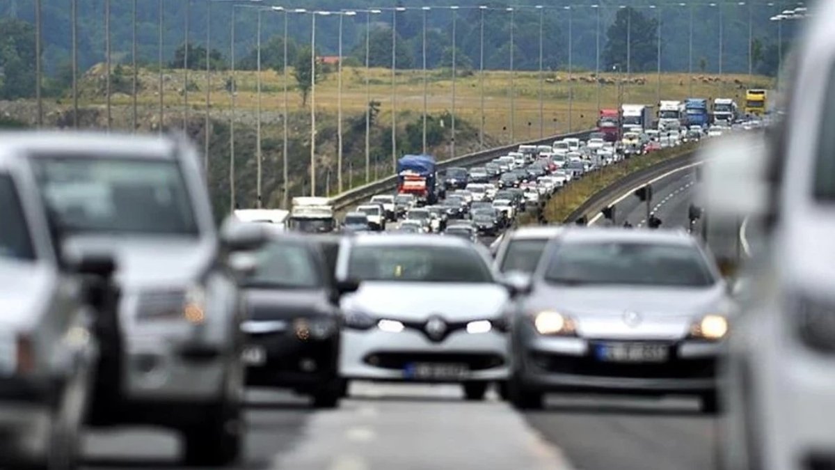 Tüm Araç Sahiplerini Etkileyecek: Ücret Değişiyor, 4 Gün İçinde Başlayacak