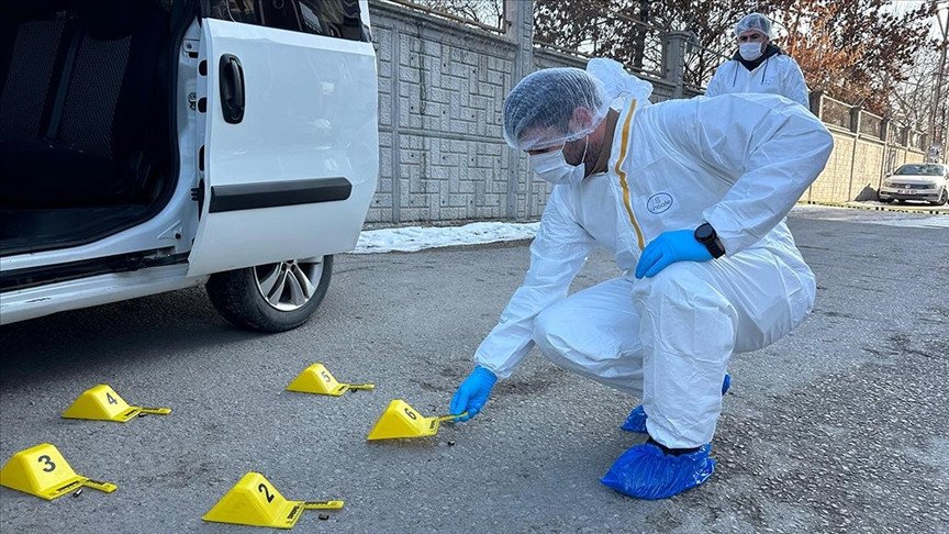 Operasyonda Şüphelinin Ateş Açmasıyla Polis Memuru Yaralandı