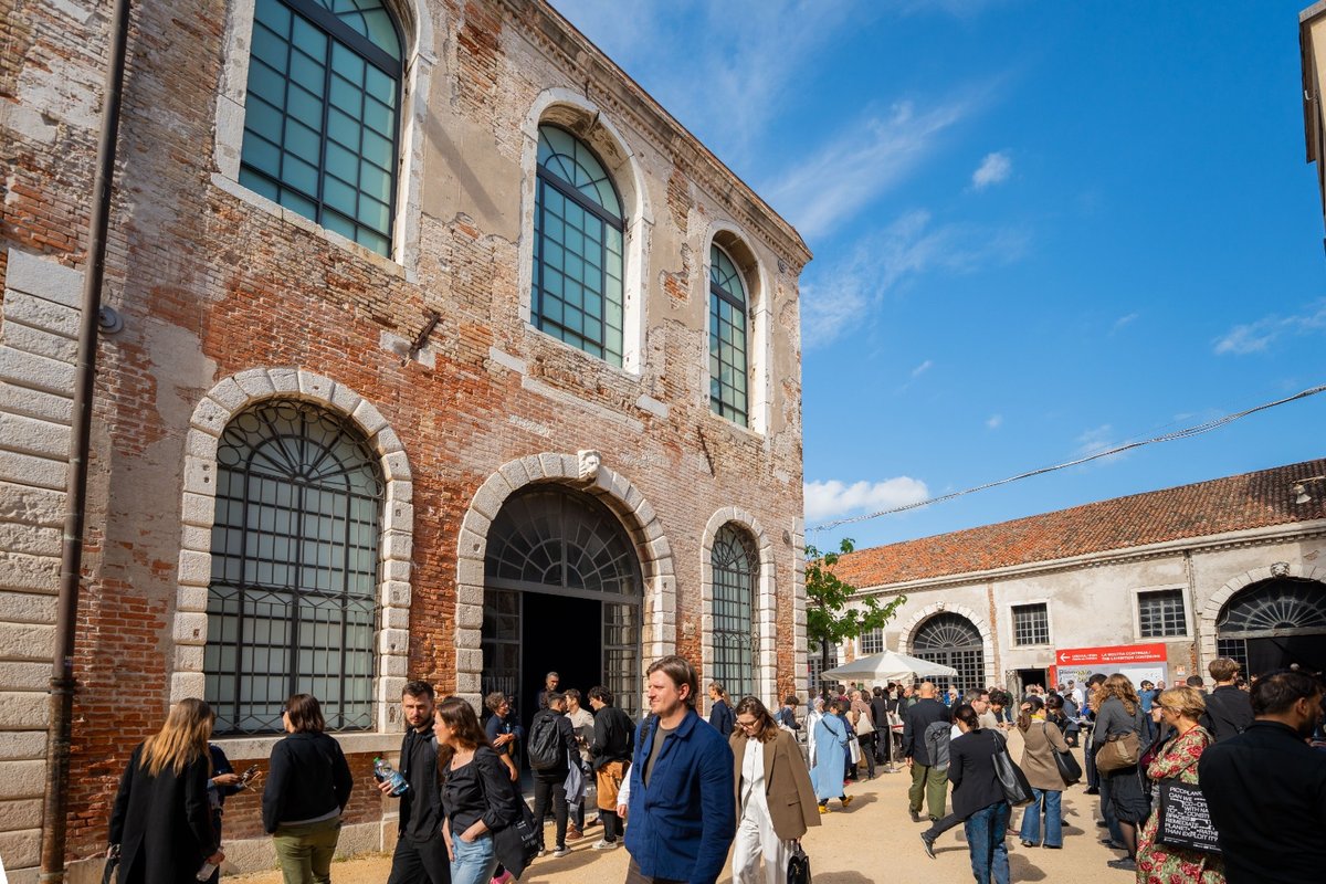 Nilbar Güreş'in Eserleriyle 61. Venedik Bienali Türkiye Temsili