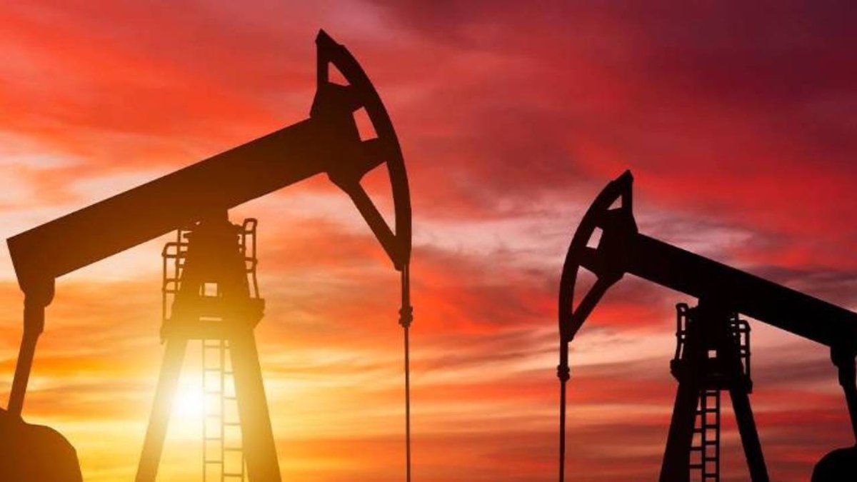 Petrol Fiyatları, ABD'nin Hamleleriyle Küçük Bir Düşüş Gördü