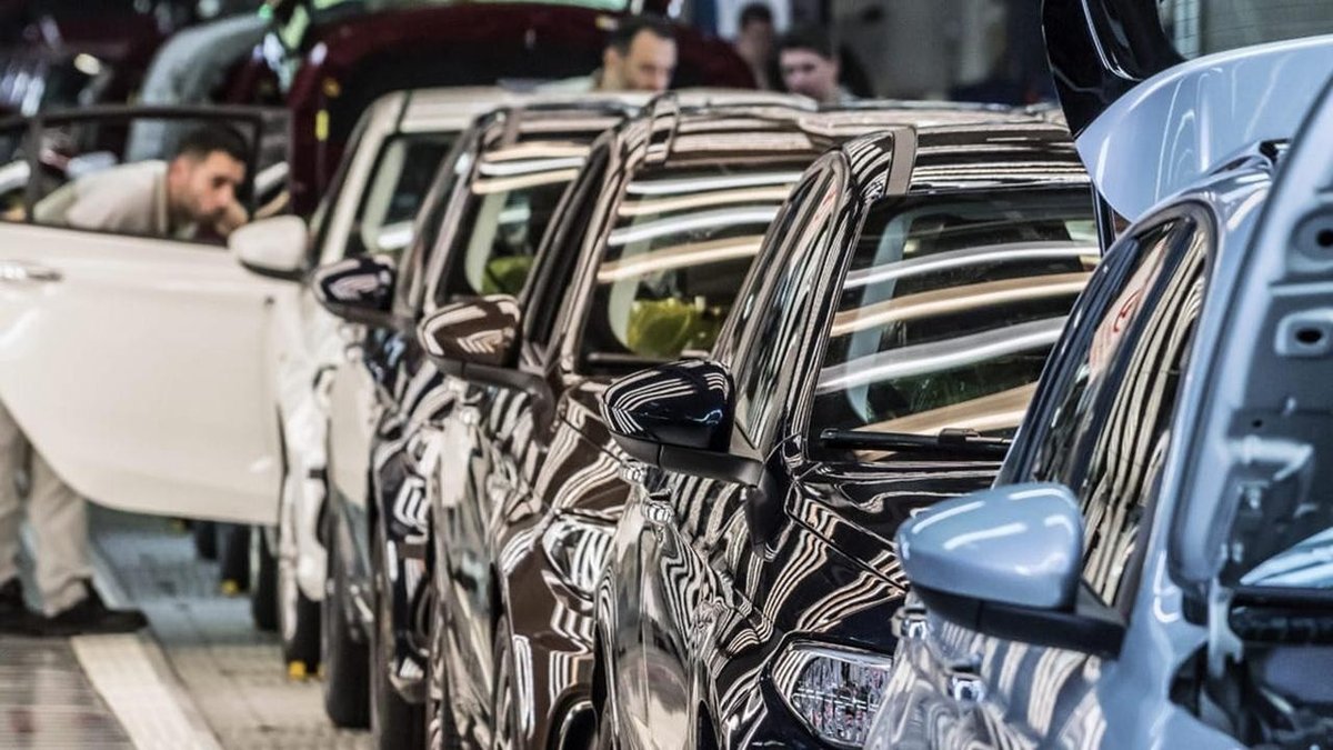 Otomotiv Sektörü Yavaşladı, Savaş Etkisi Fiyatları Artıracak
