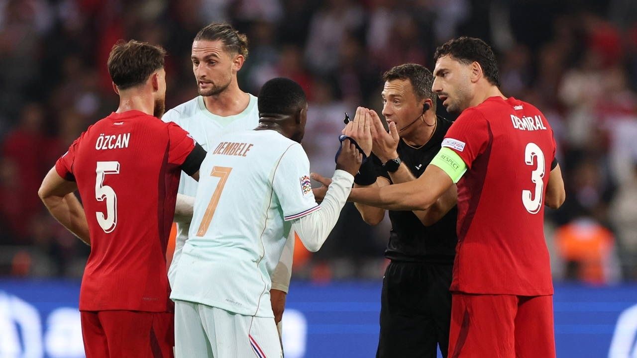 Merih Demiral’dan Kırmızı Kart Tepkisi: Karar Çok Basitti