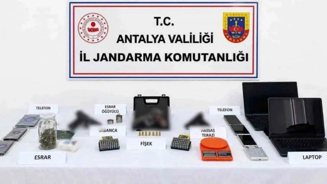 Antalya’da Jandarmadan Uyuşturucu Operasyonu 5 Şüpheli Gözaltında