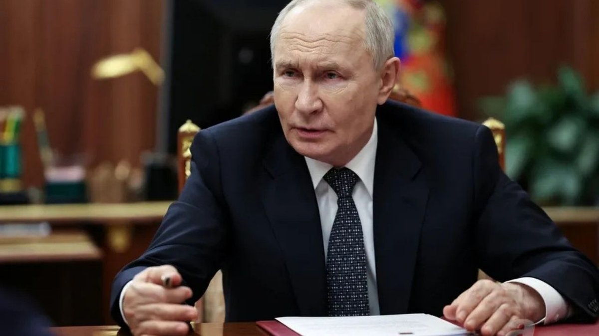 Trump’ın Gizli Uçuşu Gündem Oldu Putin’in Güvenlik Sistemi Şaşırttı